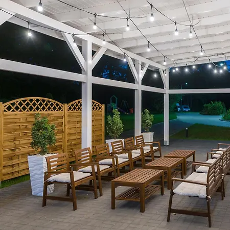 塞科夫斯基酒店 3* 莱格尼察