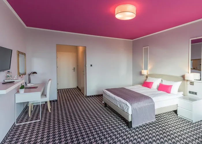 Sekowski Отель Легница