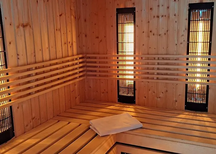 Sekowski Отель Легница