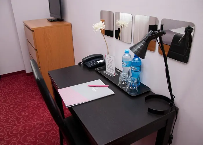 Sekowski Отель Легница